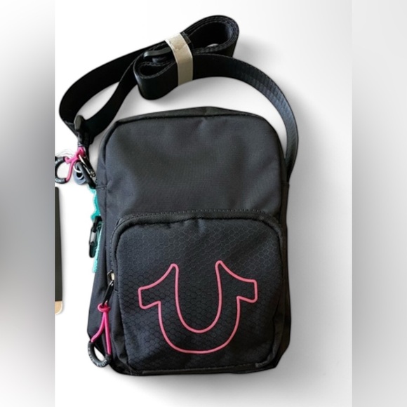 True Religion Sitca Crossbody Bag (unisex) - Picture 1 of 4